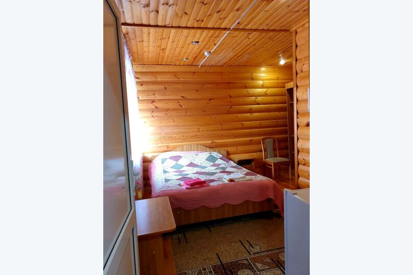 Однокомнатный номер с двуспальной кроватью, от 1 до 2 гостей, двуспальная кровать, вид на горы